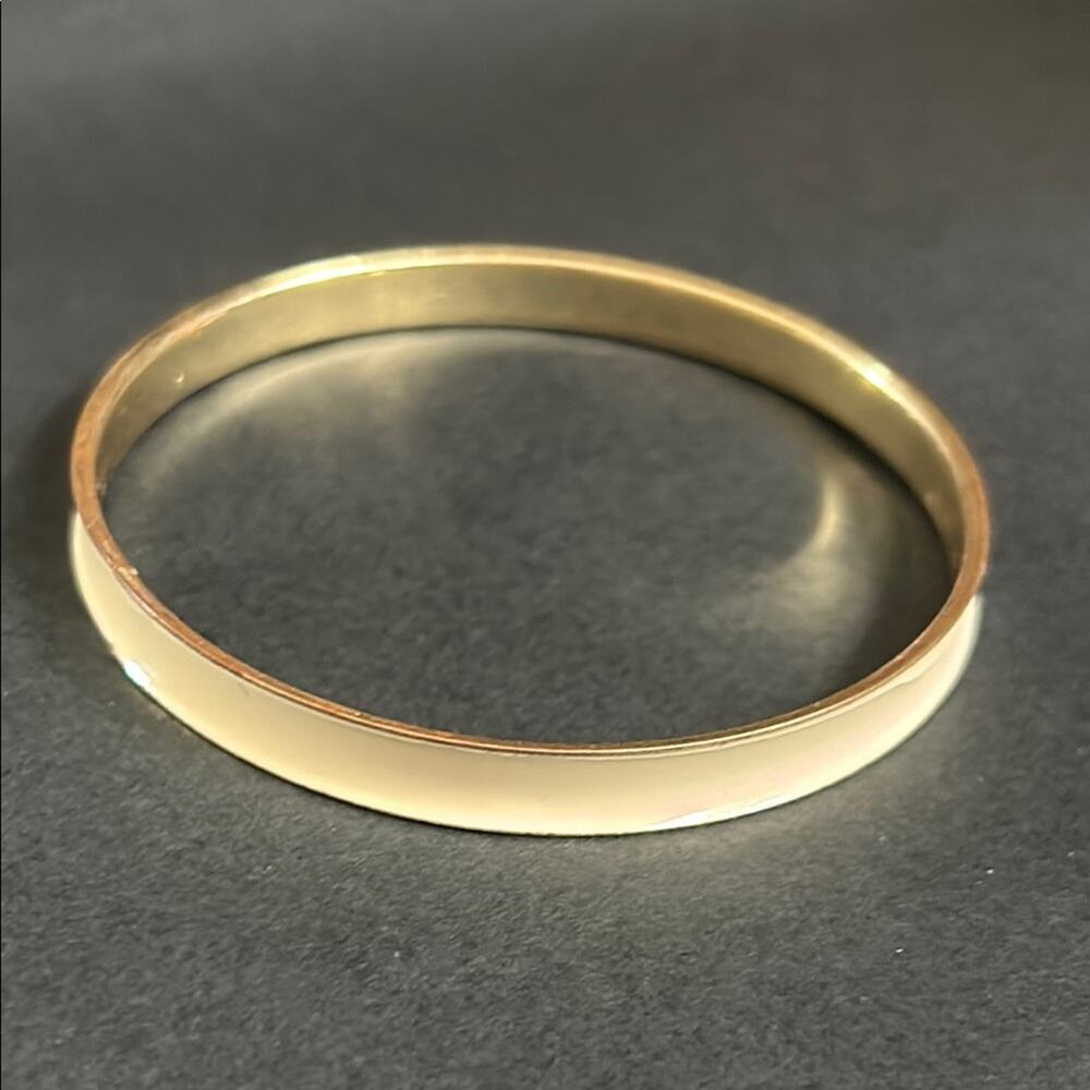 Women’s vintage gold tone off‎ white/cream bangle bracelet one size